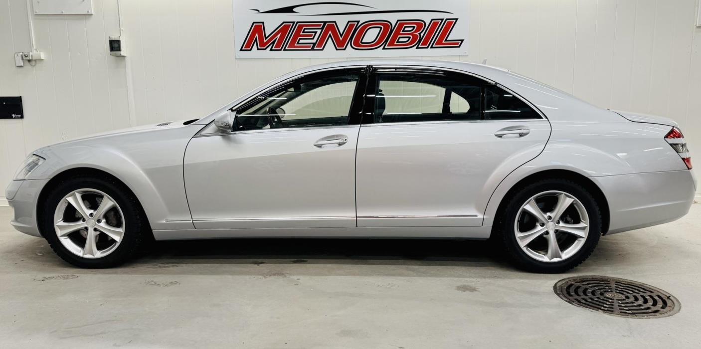 MERCEDES-BENZ S 2005