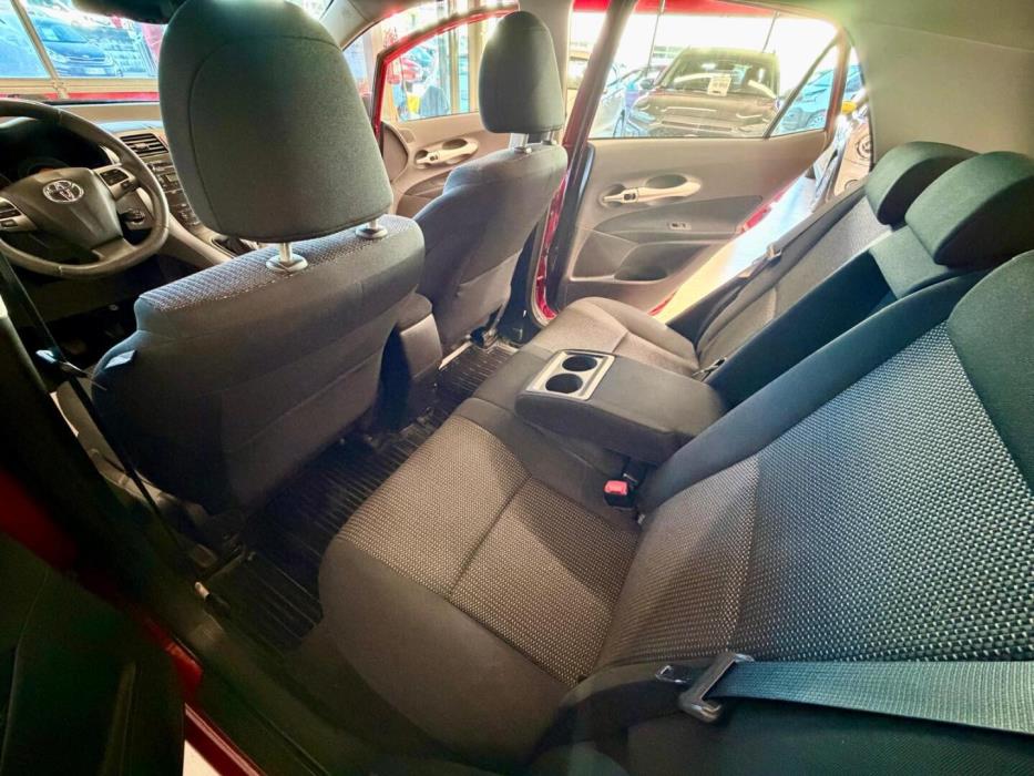TOYOTA Auris 2010