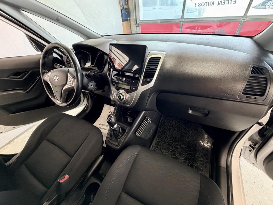 HYUNDAI ix20 2011