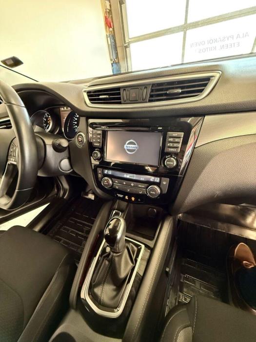 NISSAN Qashqai 2018