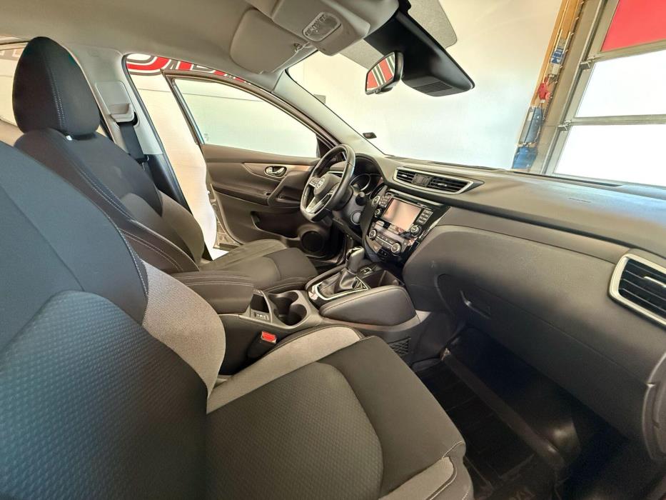 NISSAN Qashqai 2018