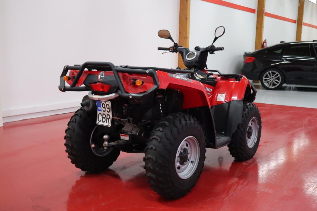 CAN-AM OUTLANDER 2012
