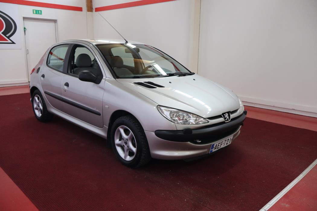 PEUGEOT 206 2004