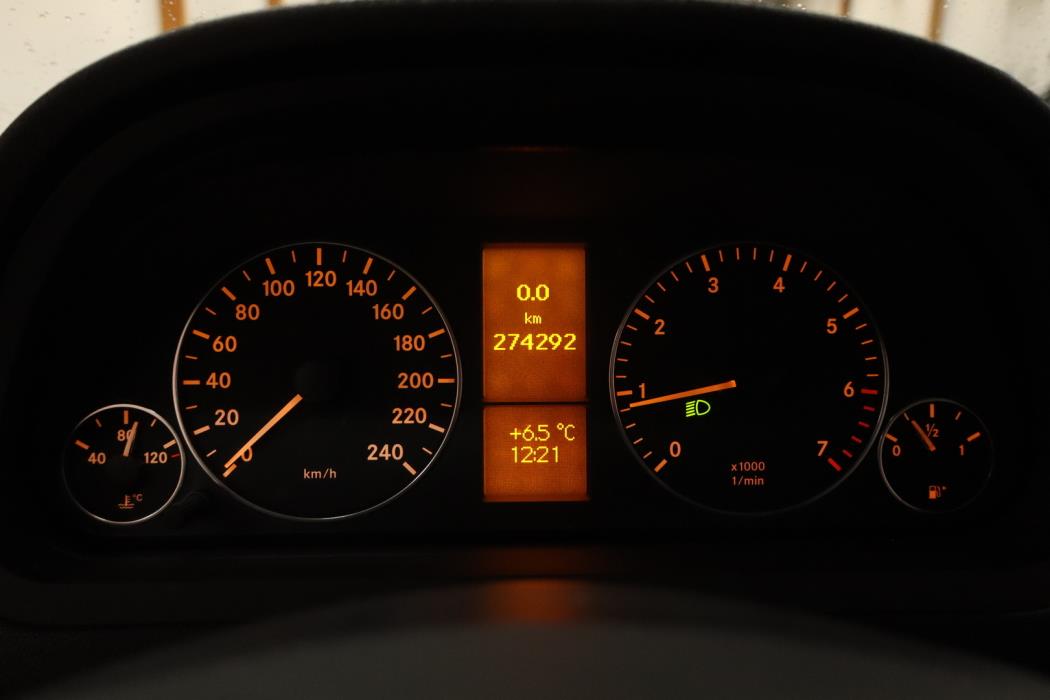 MERCEDES-BENZ A 2006