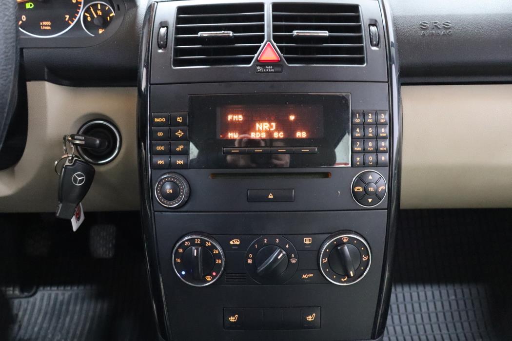 MERCEDES-BENZ A 2006