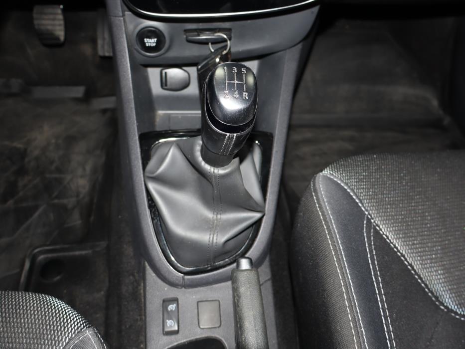 RENAULT Clio 2016