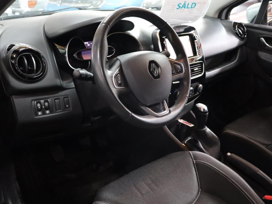RENAULT Clio 2016