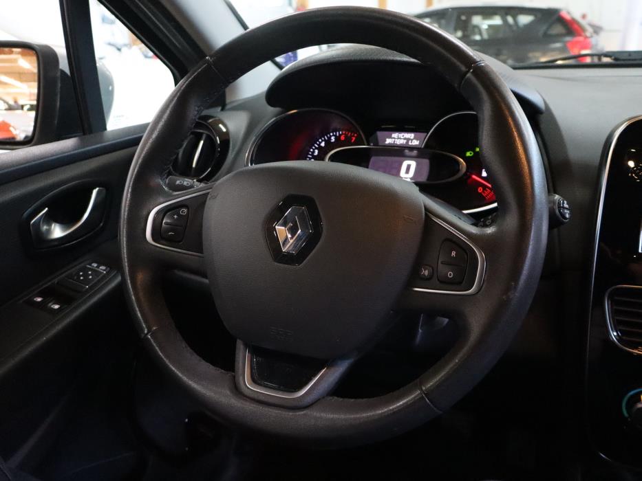 RENAULT Clio 2016