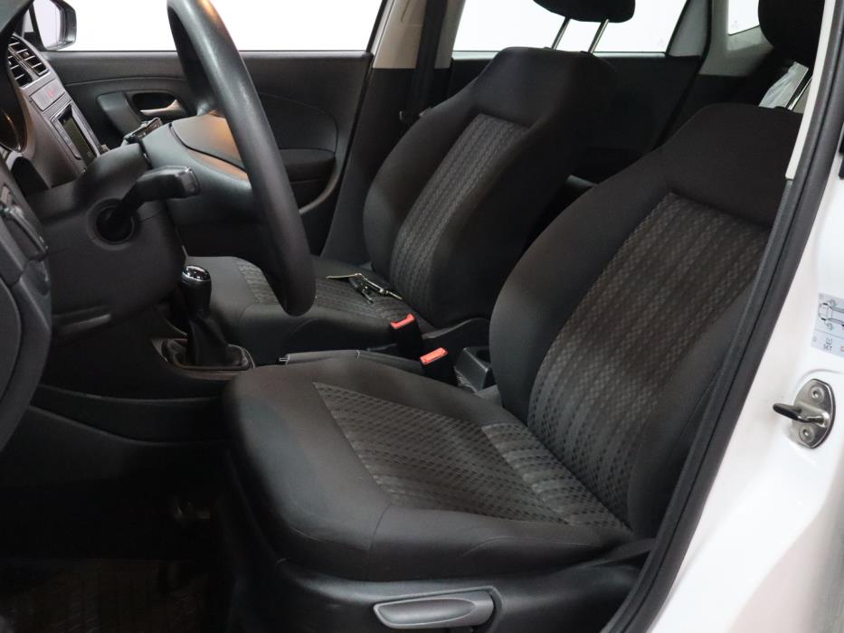 VOLKSWAGEN Polo 2017