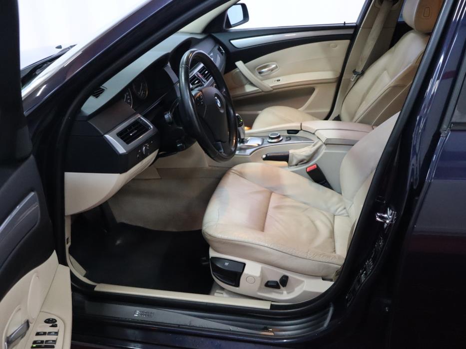 BMW 520 2008