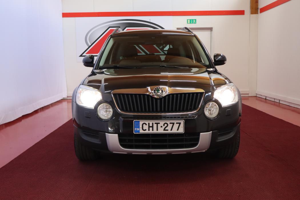 SKODA Yeti 2011