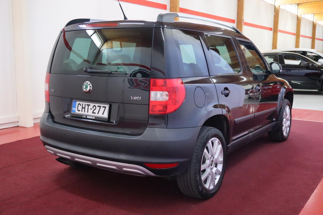 SKODA Yeti 2011