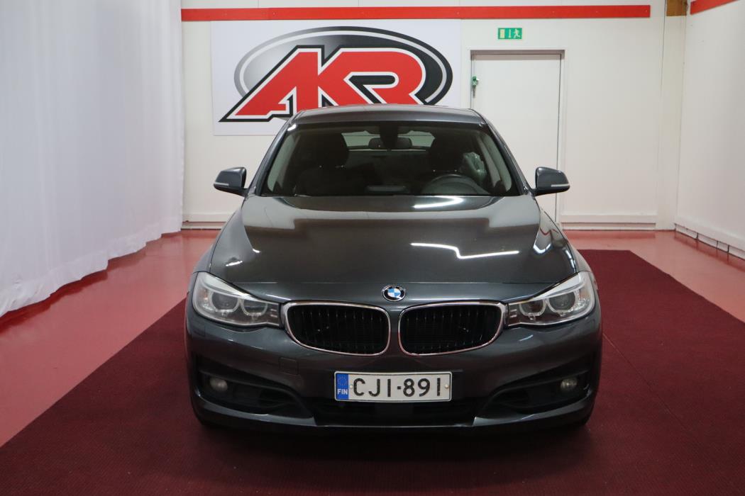 BMW 320 Gran Turismo 2014