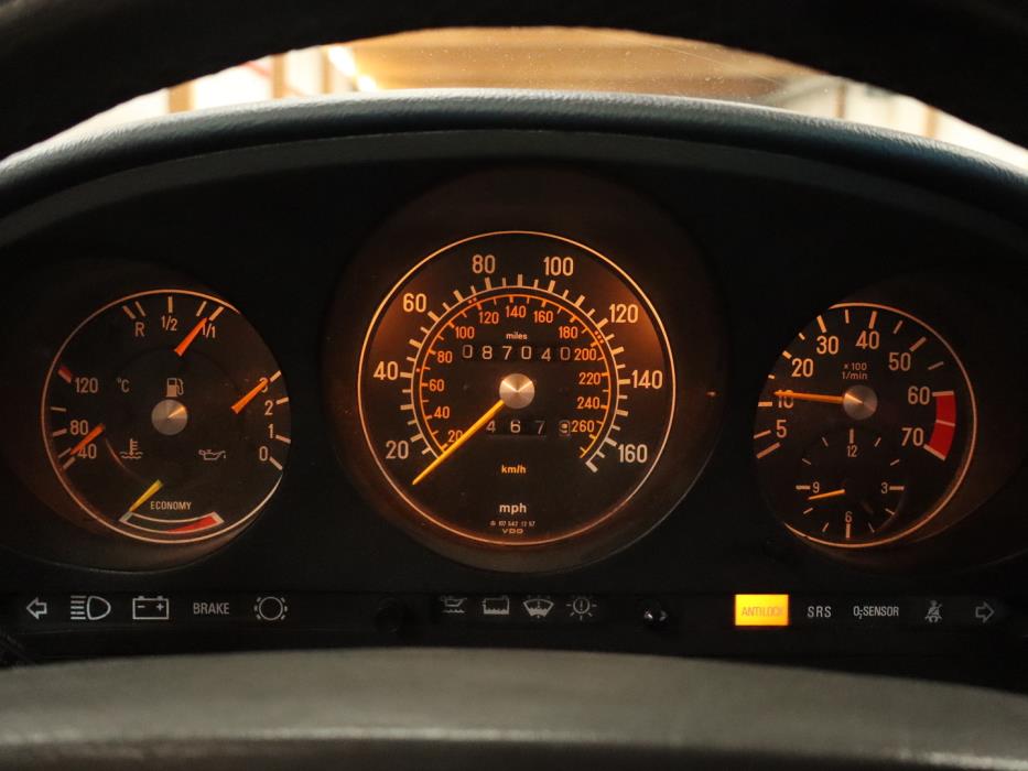 MERCEDES-BENZ SL 1986