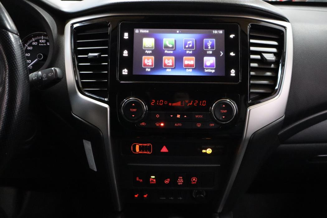 MITSUBISHI L200 2021