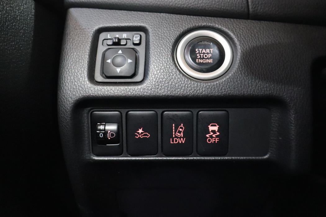 MITSUBISHI L200 2021