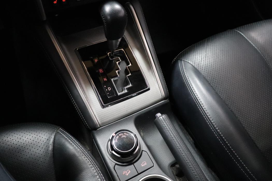 MITSUBISHI L200 2021