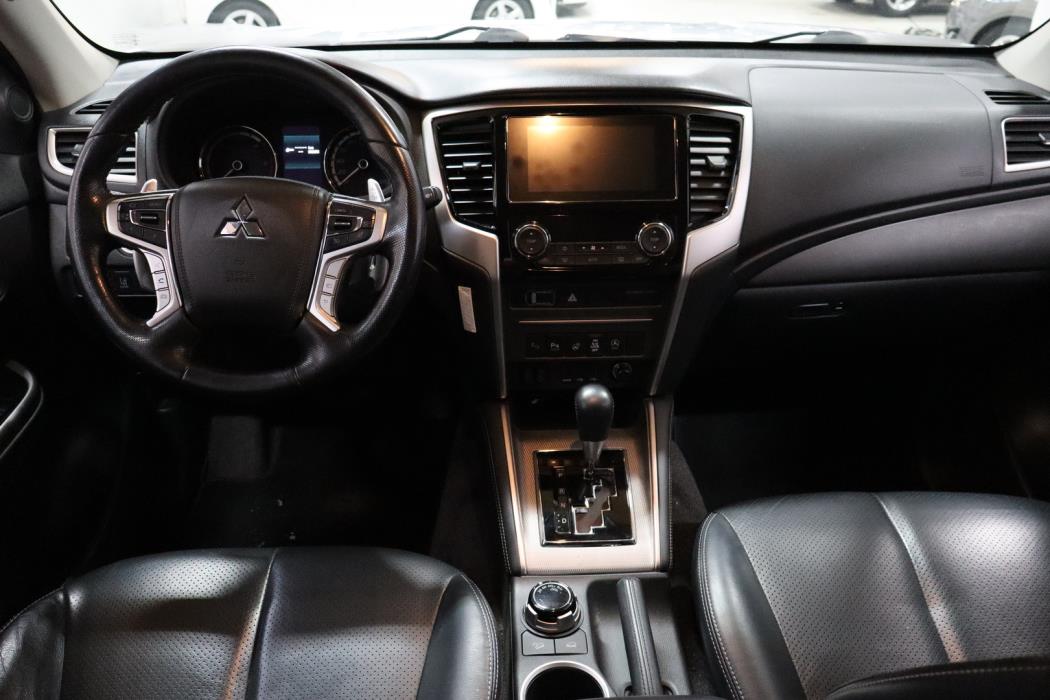 MITSUBISHI L200 2021