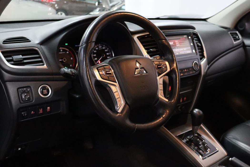 MITSUBISHI L200 2021