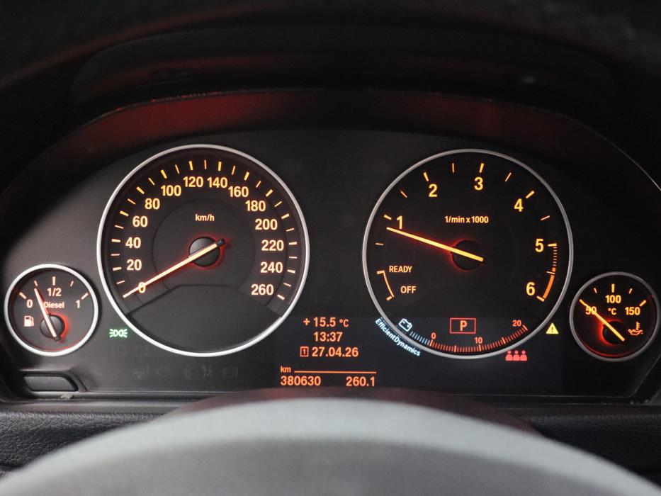 BMW 320 2012