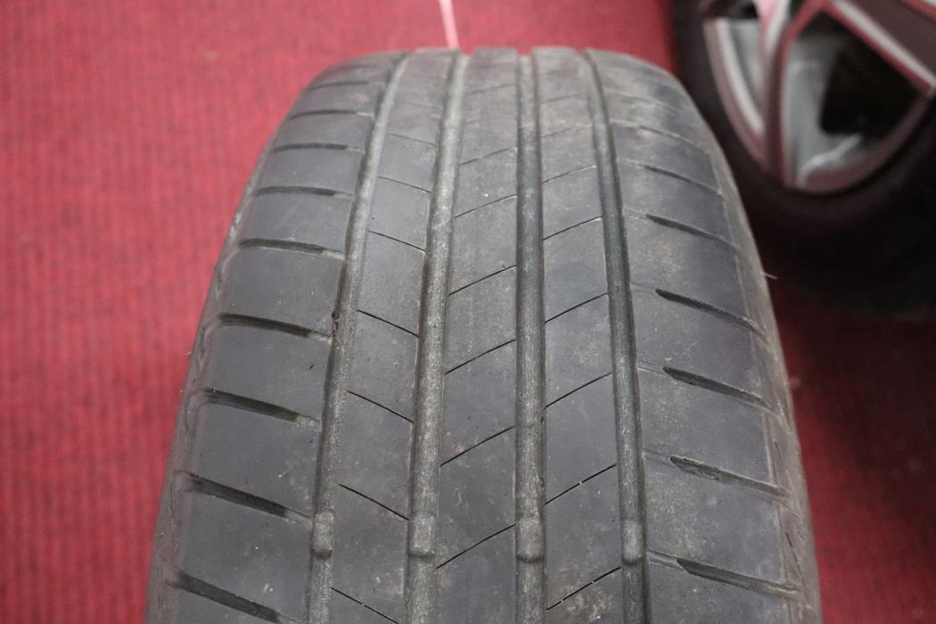 VOLKSWAGEN Golf Sportsvan 2014