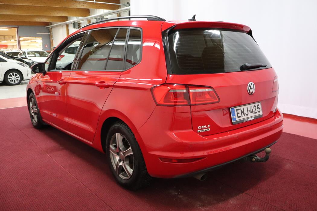 VOLKSWAGEN Golf Sportsvan 2014