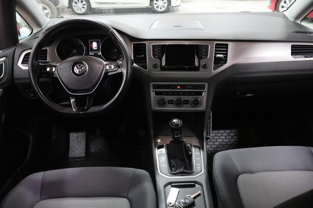 VOLKSWAGEN Golf Sportsvan 2014