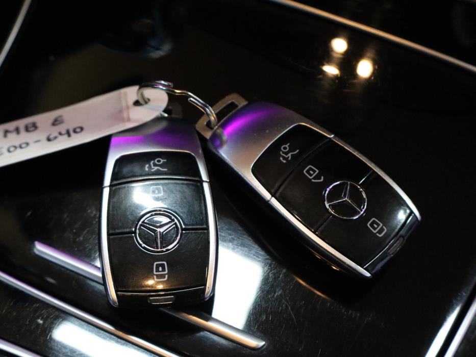 MERCEDES-BENZ E 2017