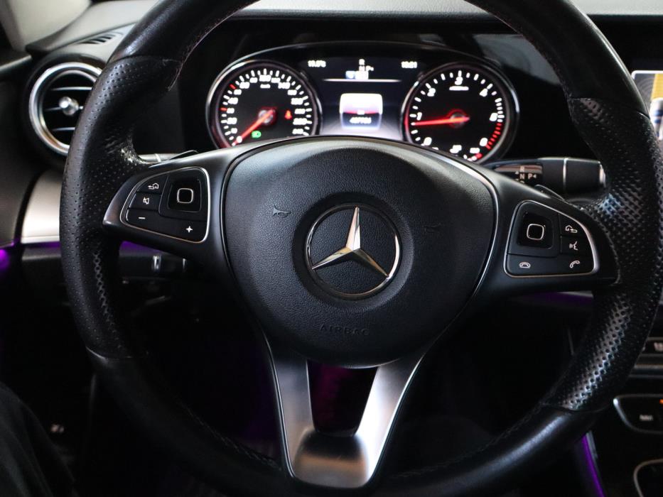 MERCEDES-BENZ E 2017