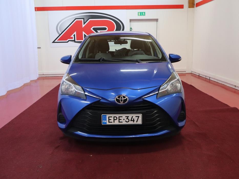 TOYOTA Yaris 2018
