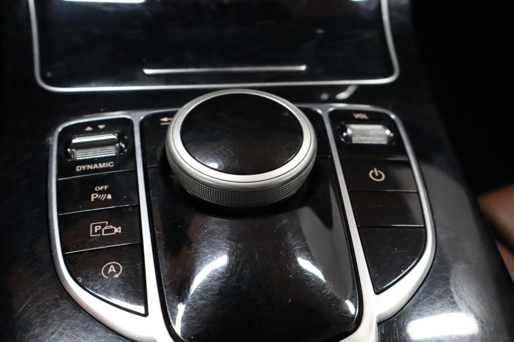 MERCEDES-BENZ C 2021