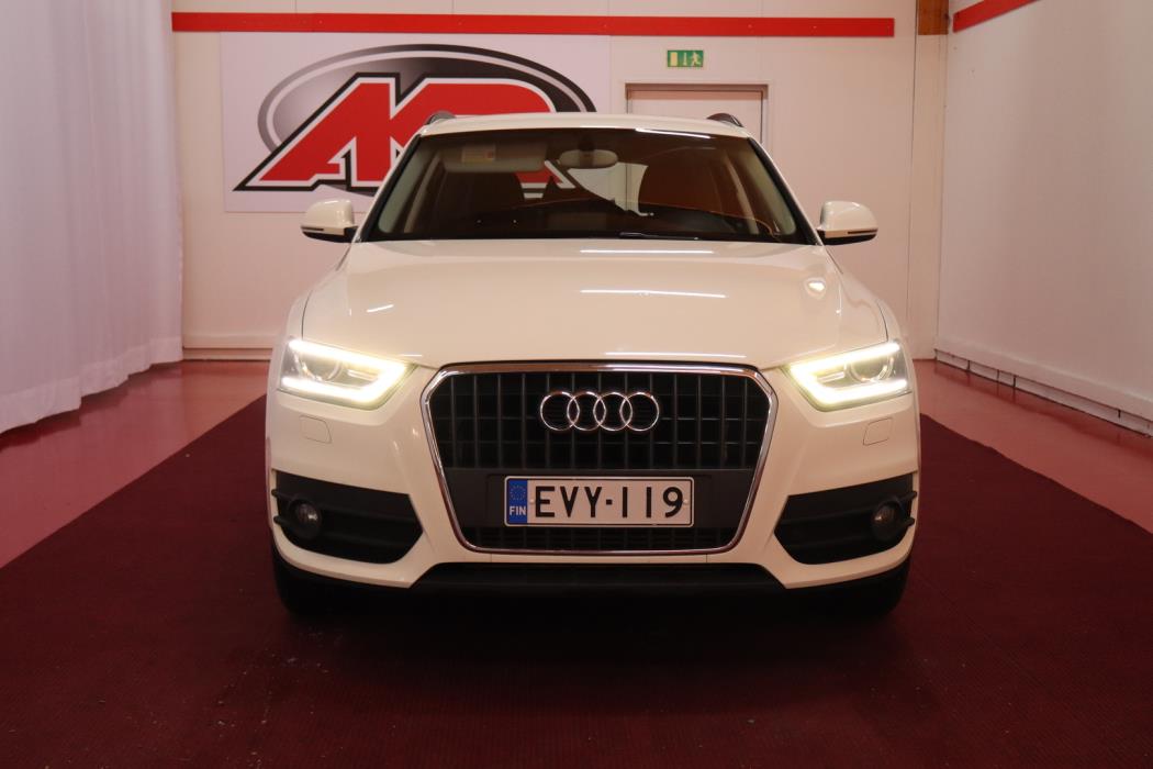 AUDI Q3 2012