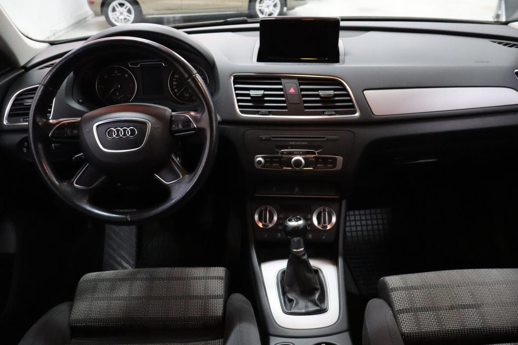 AUDI Q3 2012