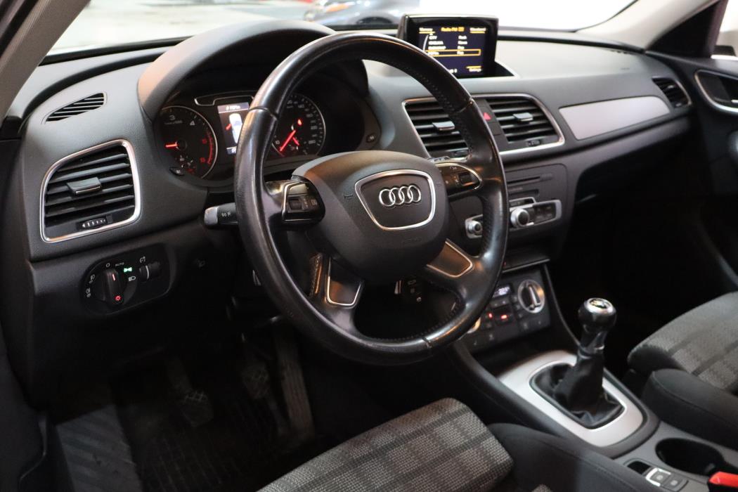 AUDI Q3 2012