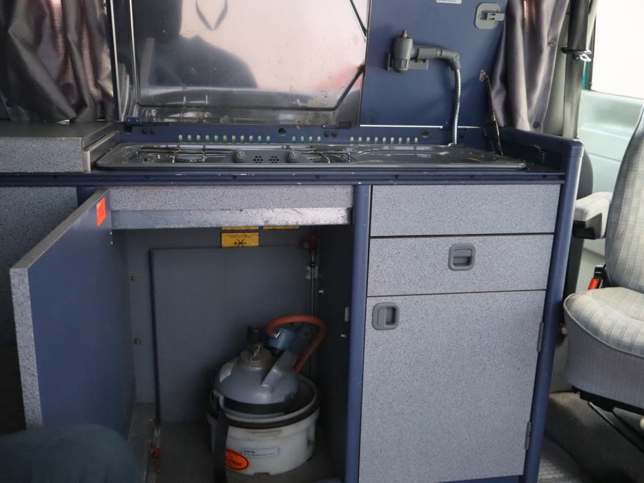VOLKSWAGEN TRANSPORTER 1995