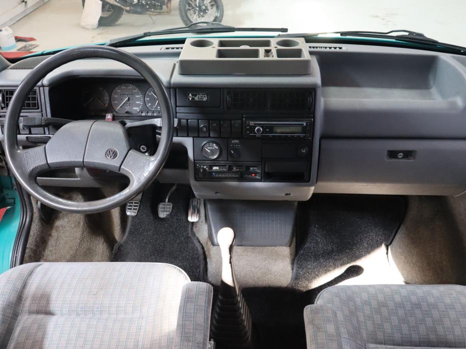 VOLKSWAGEN TRANSPORTER 1995