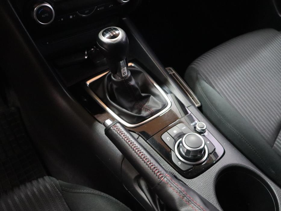 MAZDA MAZDA3 2015