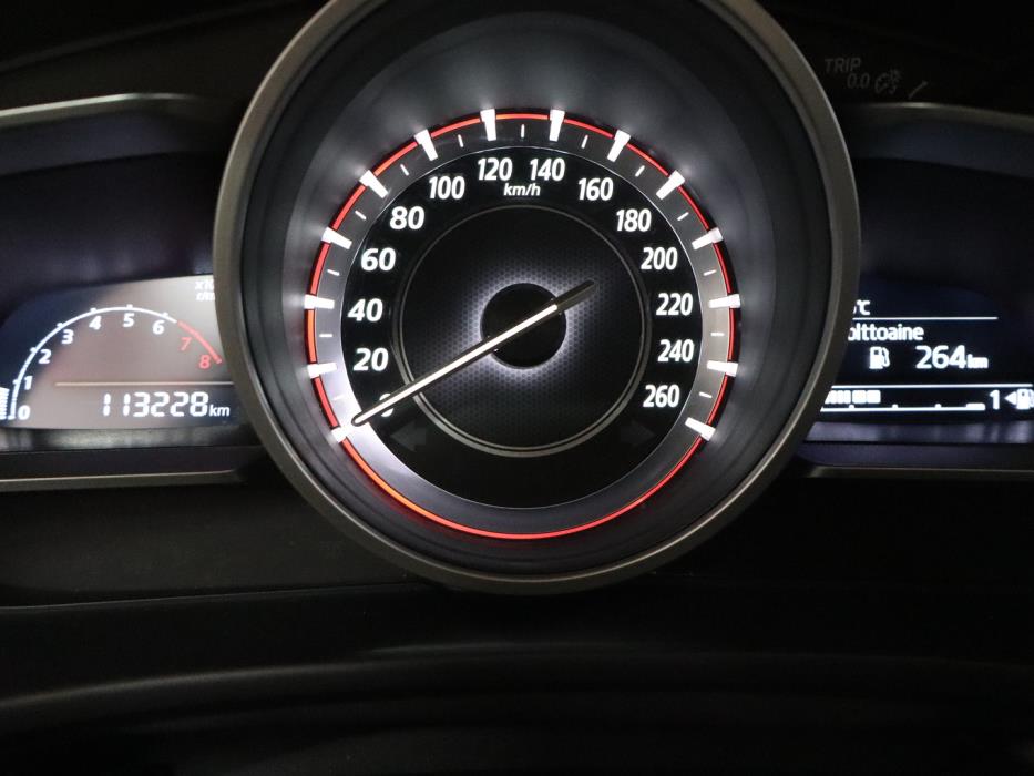 MAZDA MAZDA3 2015