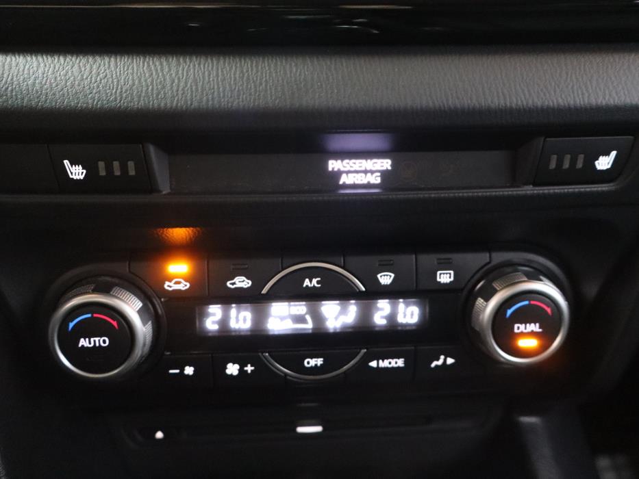 MAZDA MAZDA3 2015