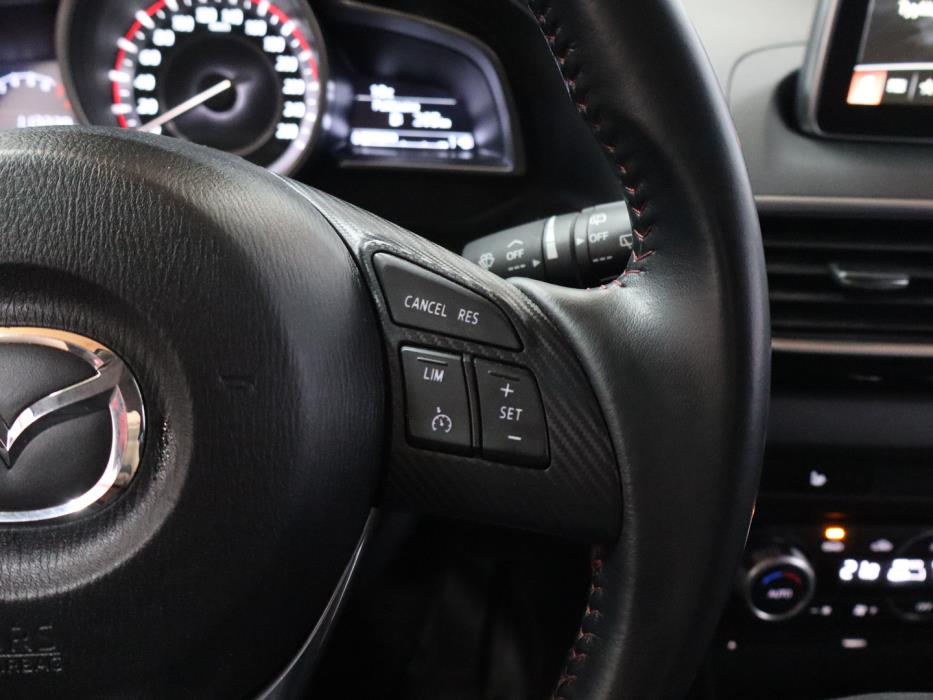 MAZDA MAZDA3 2015