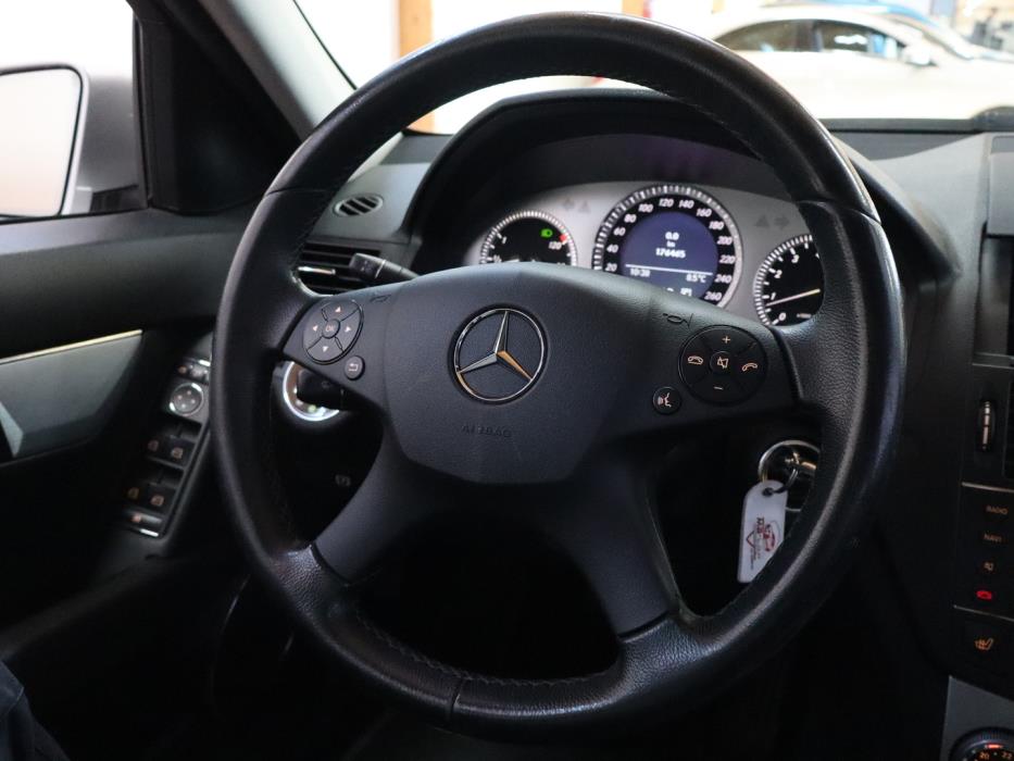 MERCEDES-BENZ C 2008