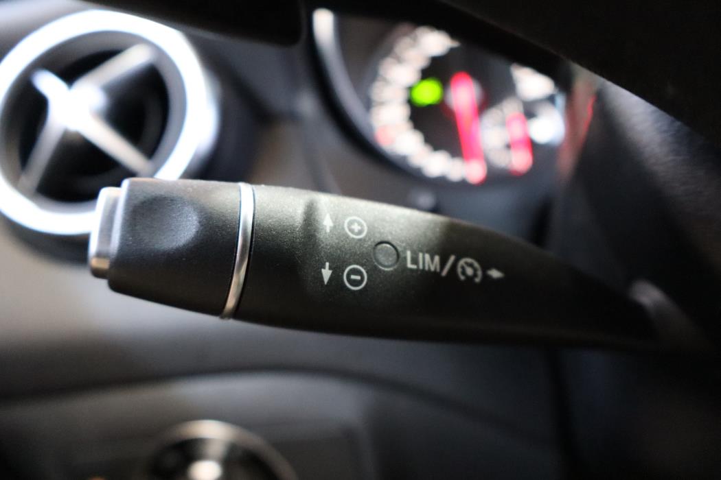 MERCEDES-BENZ CLA 2019