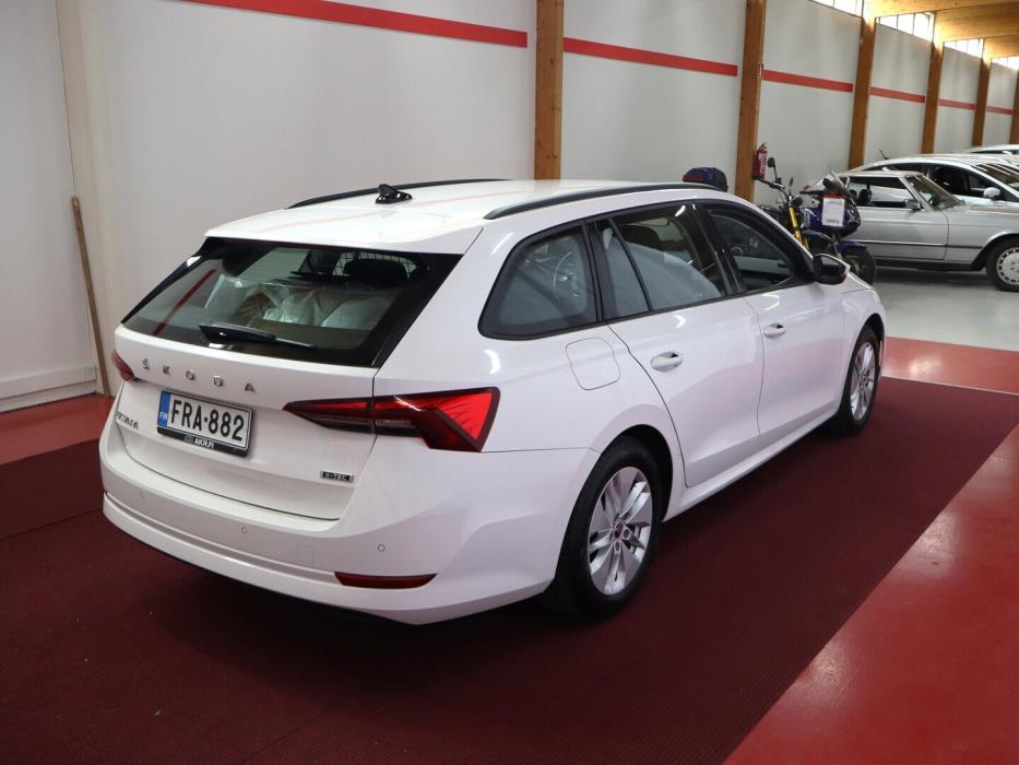SKODA Octavia 2021