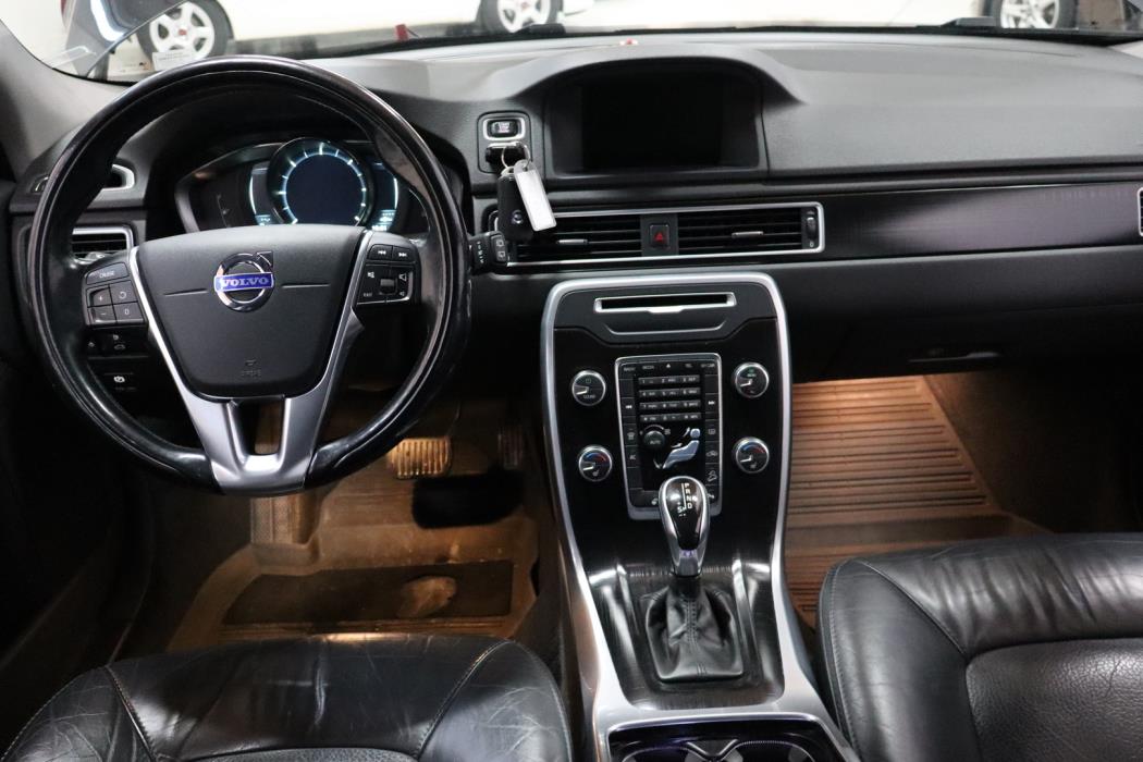 VOLVO XC70 2014