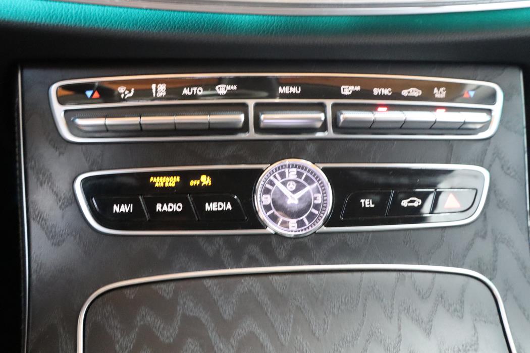 MERCEDES-BENZ E 2020