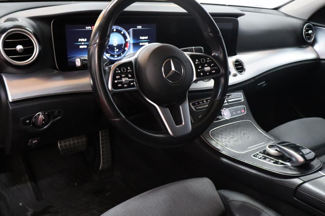 MERCEDES-BENZ E 2020
