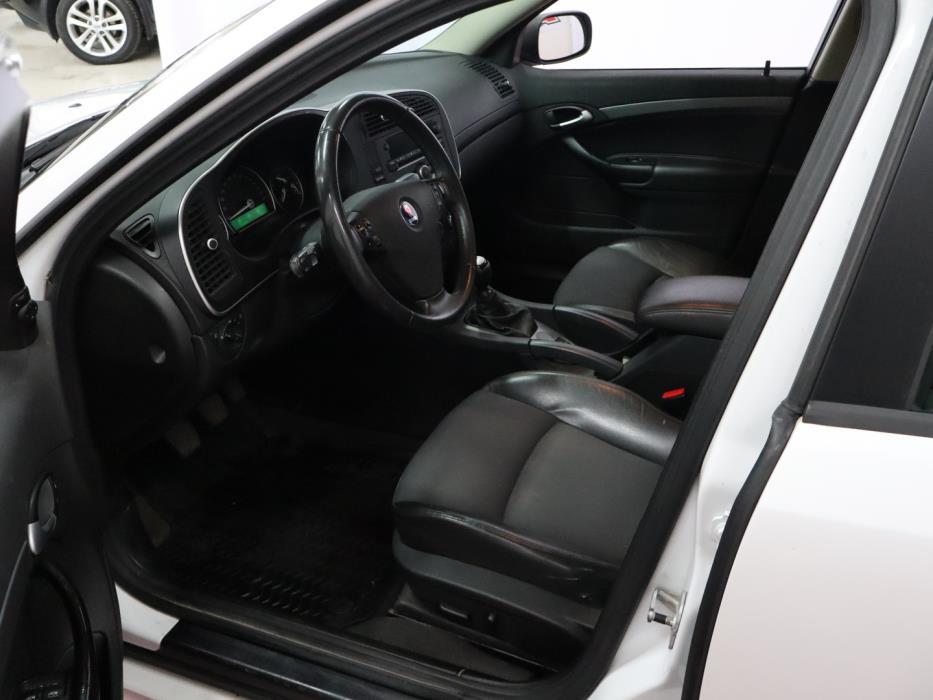 SAAB 9-3 2011