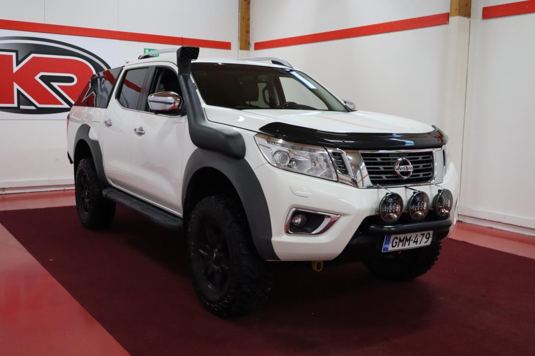 NISSAN Navara 2017