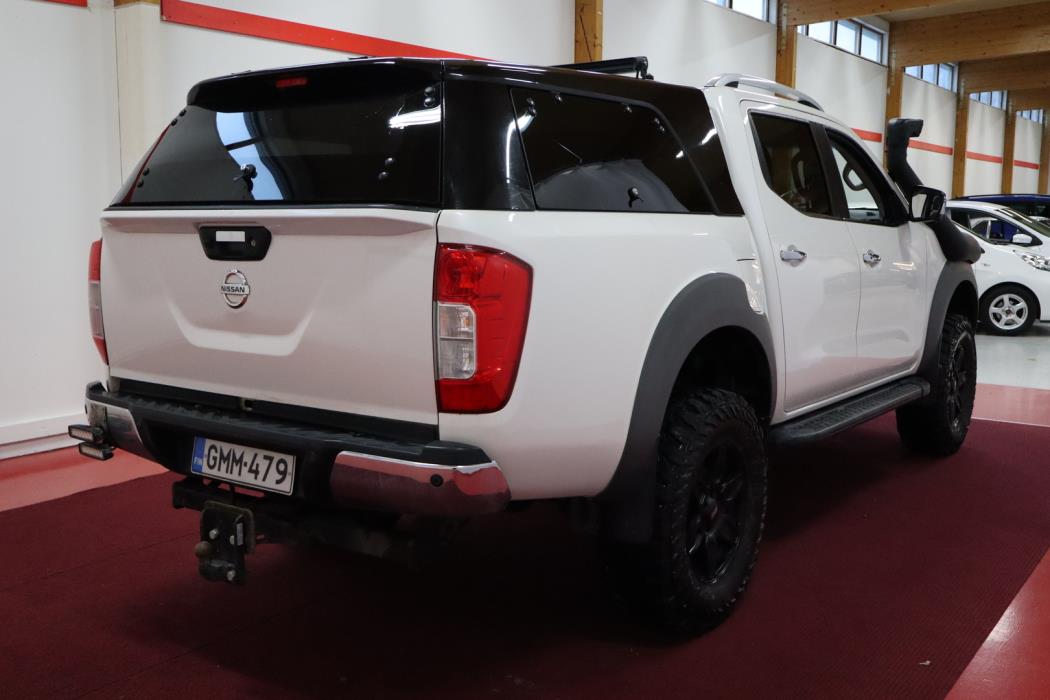 NISSAN Navara 2017