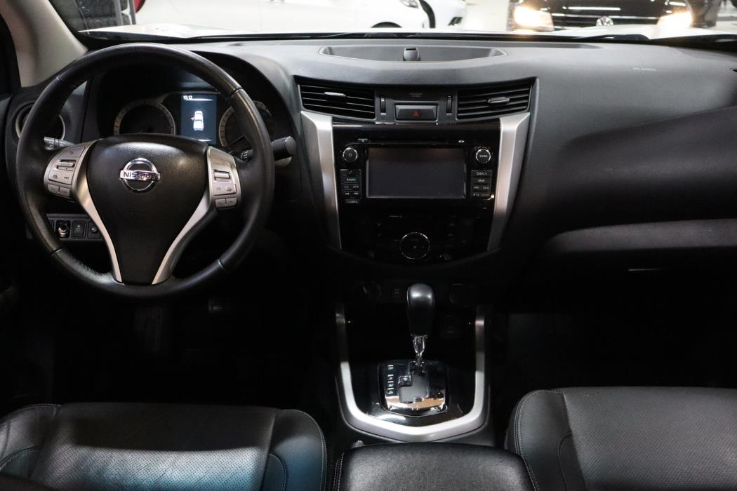 NISSAN Navara 2017